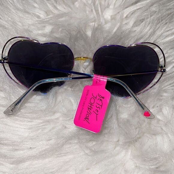 Betsey Johnson sunglasses - Picture 5 of 6